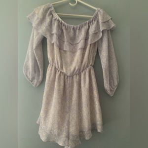 Mid sleeve light purple with white underlay gold embellishments